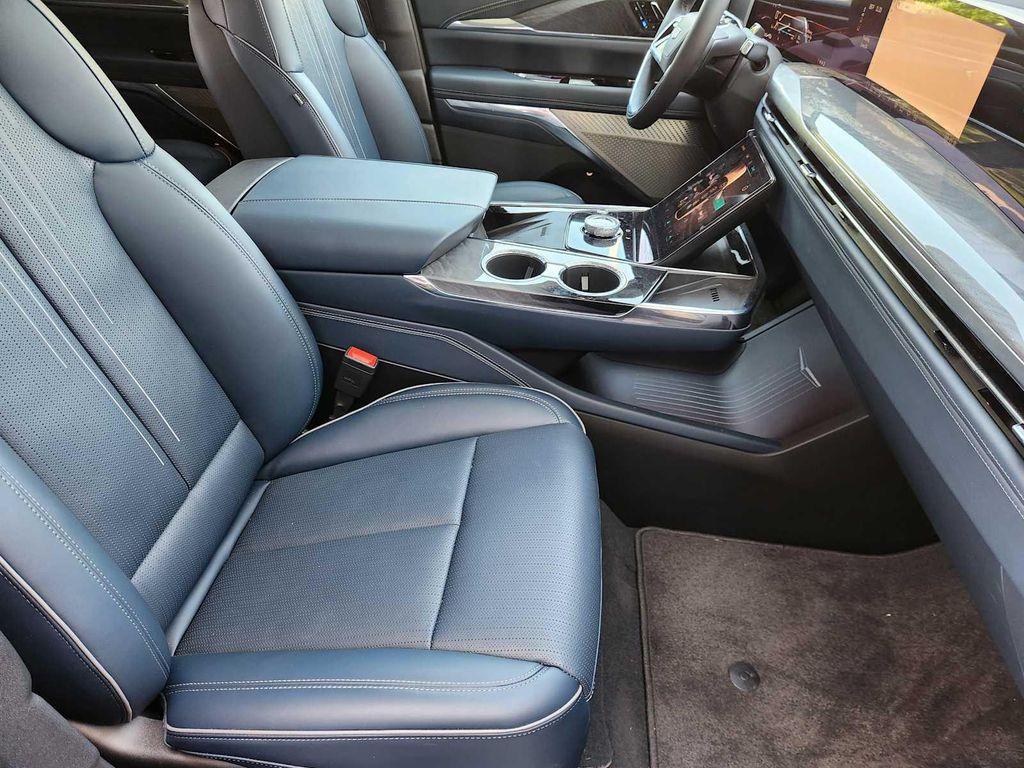 new 2025 Cadillac Escalade IQ car, priced at $165,805