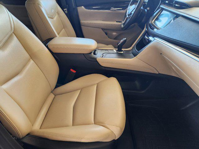 used 2018 Cadillac XT5 car, priced at $17,995