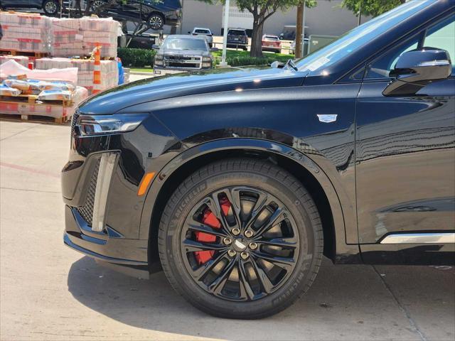 new 2025 Cadillac XT6 car, priced at $71,123