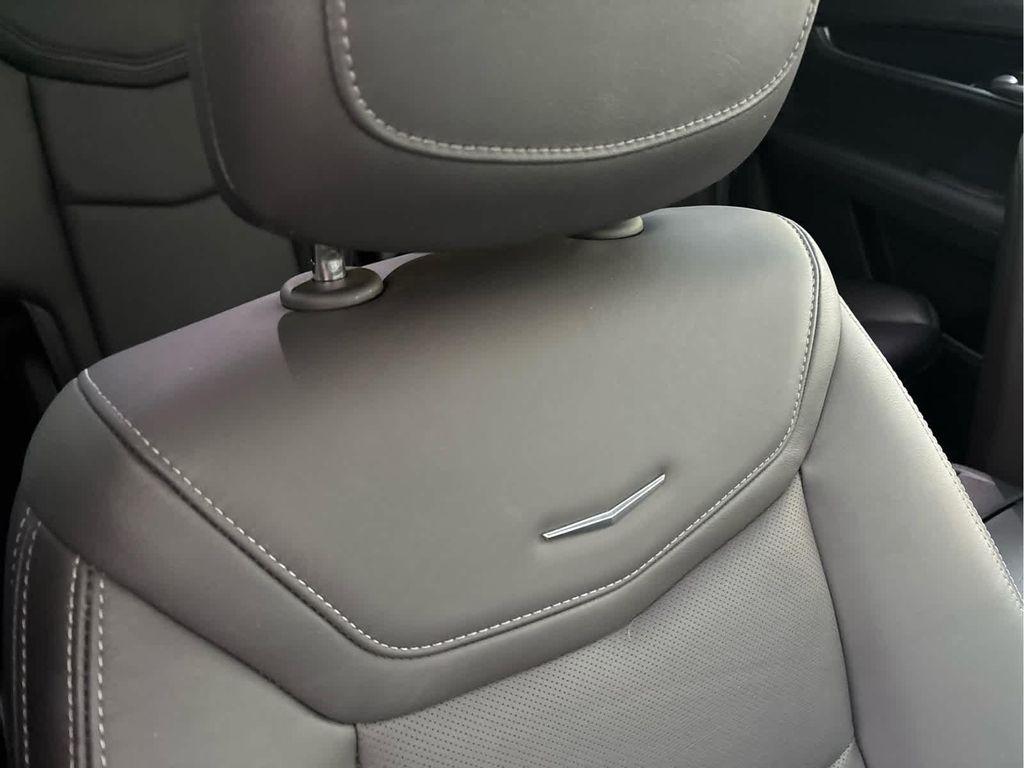 used 2025 Cadillac XT5 car, priced at $40,995