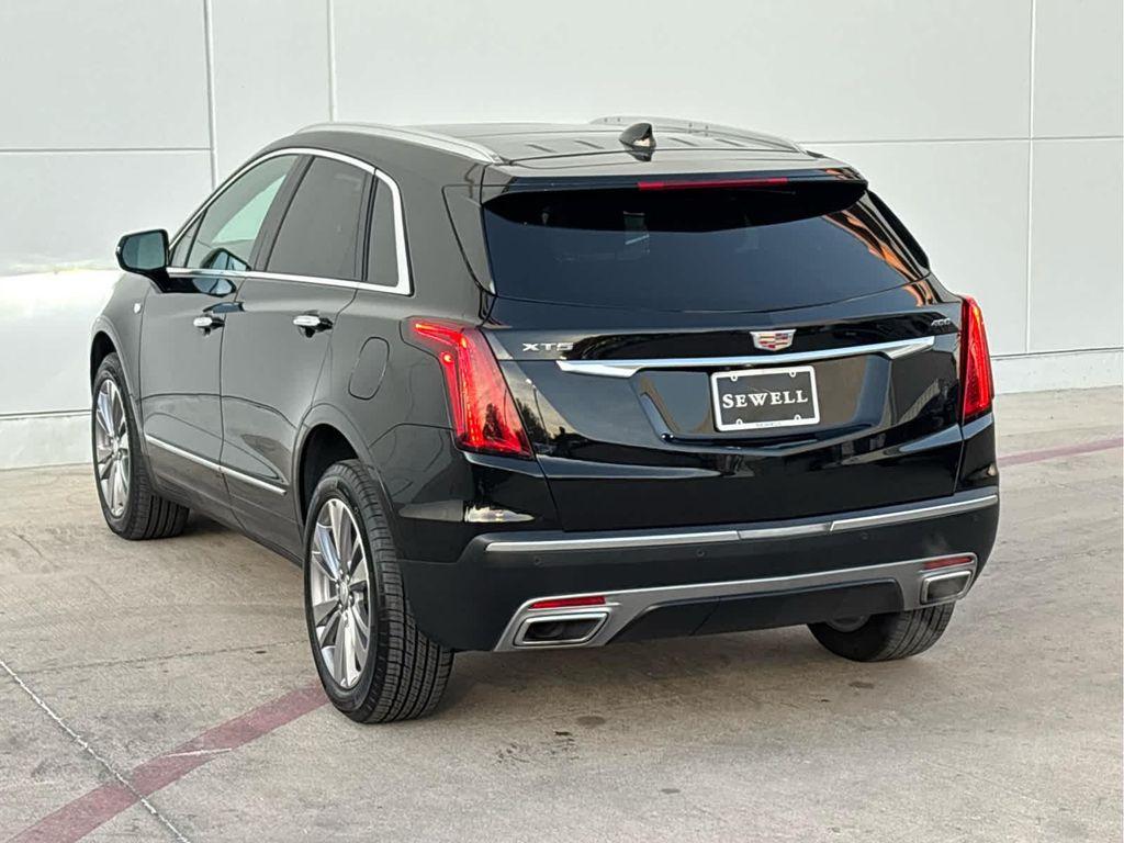 used 2025 Cadillac XT5 car, priced at $40,995