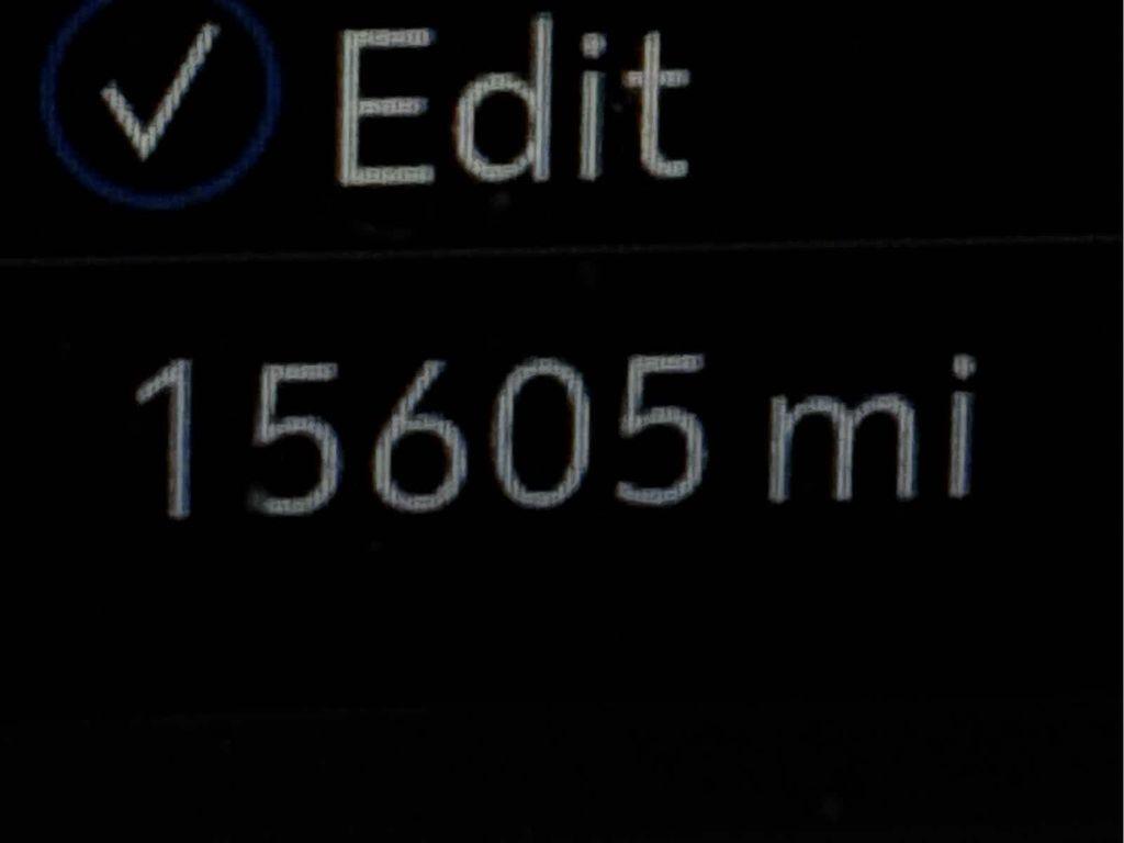 used 2025 Cadillac XT5 car, priced at $40,995