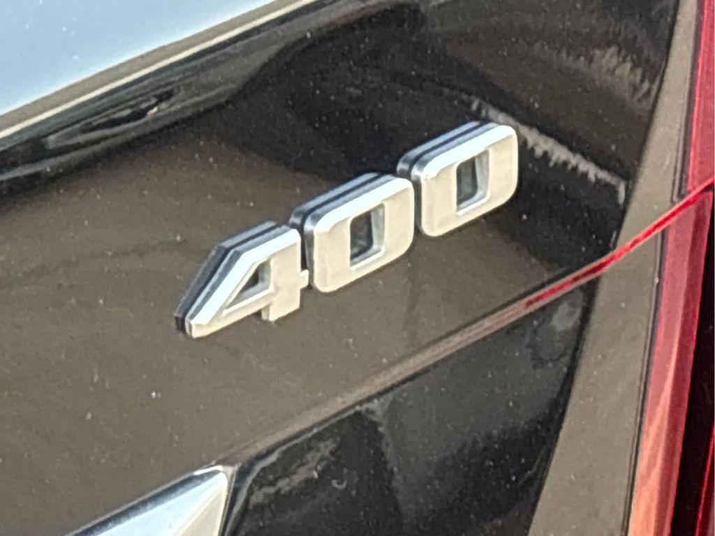 used 2025 Cadillac XT5 car, priced at $40,995