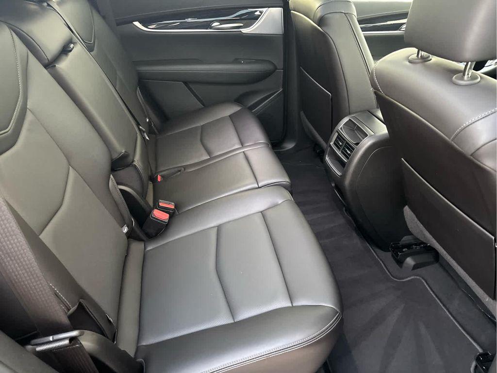 used 2025 Cadillac XT5 car, priced at $40,995