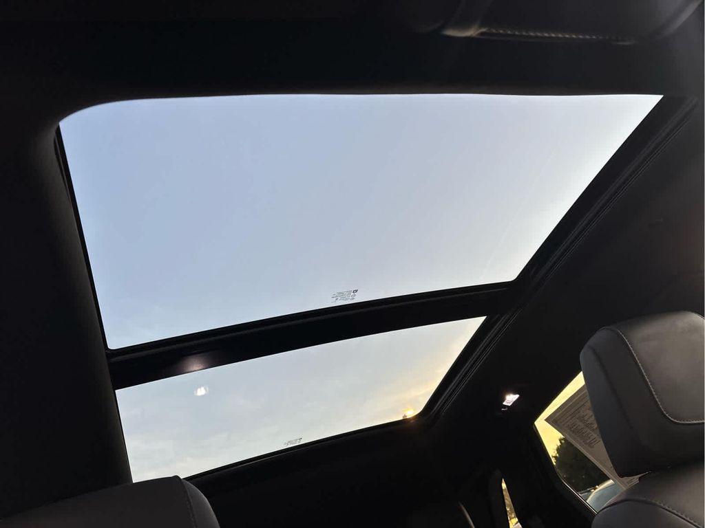 used 2025 Cadillac XT5 car, priced at $40,995