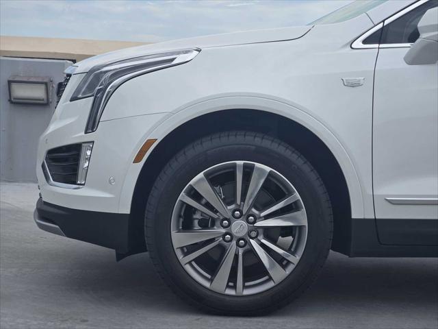 new 2025 Cadillac XT5 car, priced at $57,000