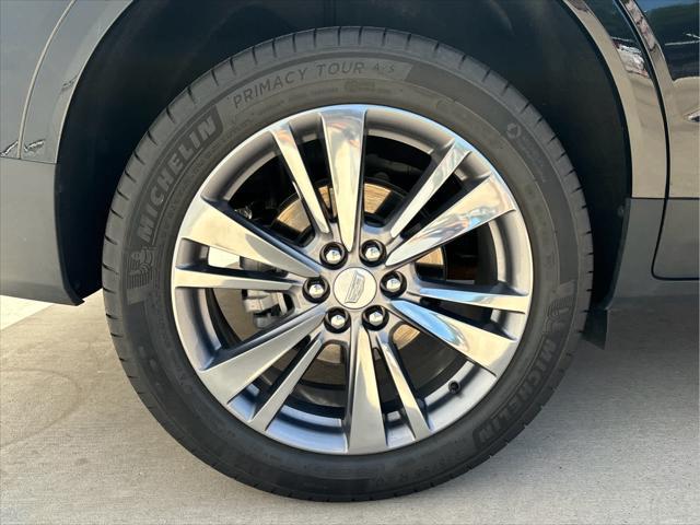used 2024 Cadillac XT5 car, priced at $41,977