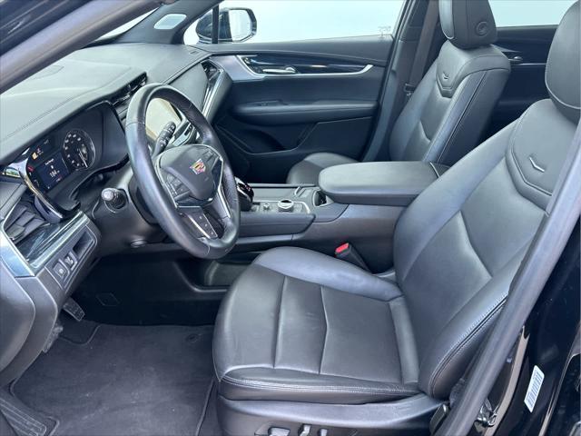 used 2024 Cadillac XT5 car, priced at $41,977