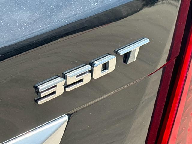 used 2024 Cadillac XT5 car, priced at $41,977