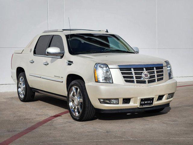 used 2011 Cadillac Escalade EXT car, priced at $17,995