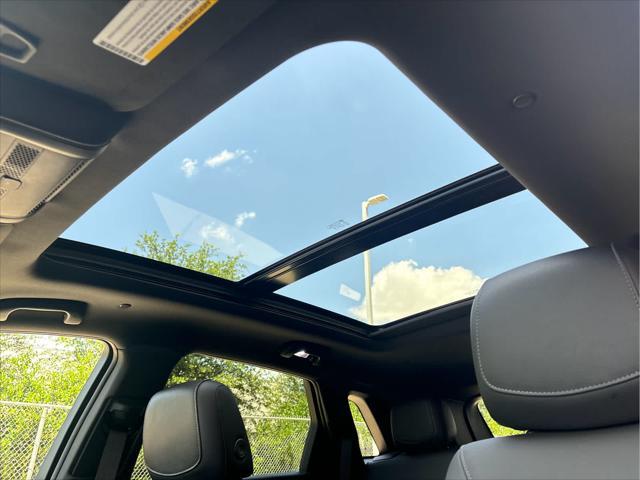 used 2023 Cadillac XT5 car, priced at $37,977