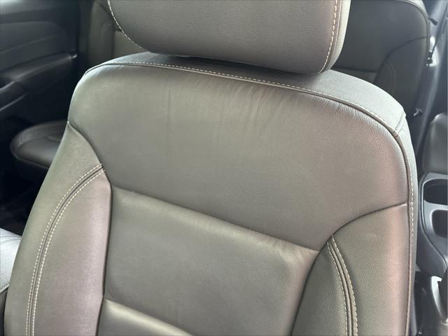 used 2023 Chevrolet Traverse car, priced at $32,995