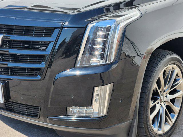 used 2020 Cadillac Escalade ESV car, priced at $48,995