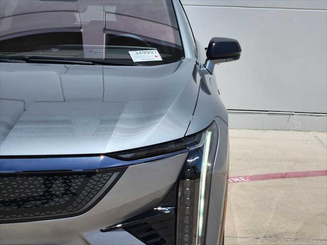 new 2025 Cadillac OPTIQ car, priced at $58,790