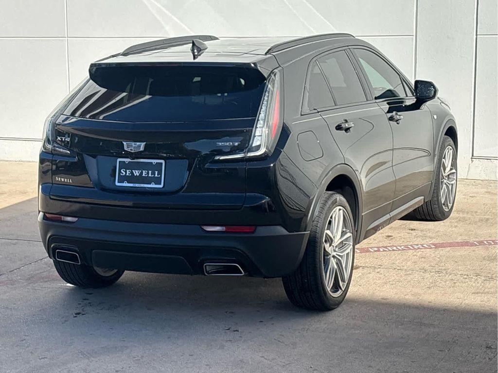 used 2020 Cadillac XT4 car, priced at $19,995