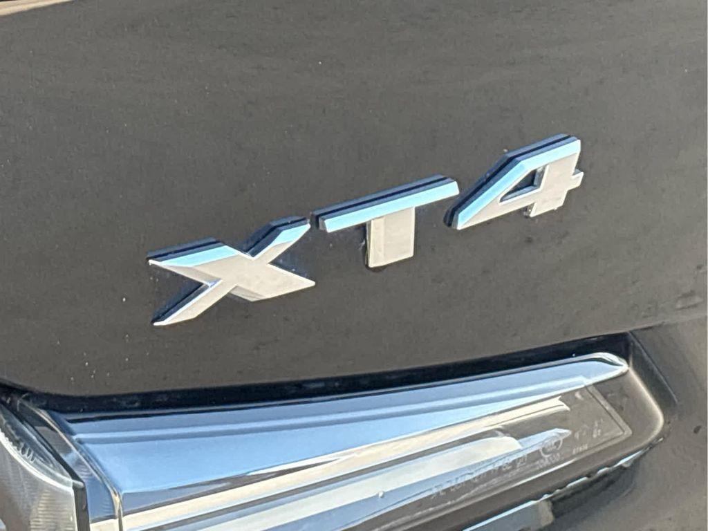 used 2020 Cadillac XT4 car, priced at $19,995