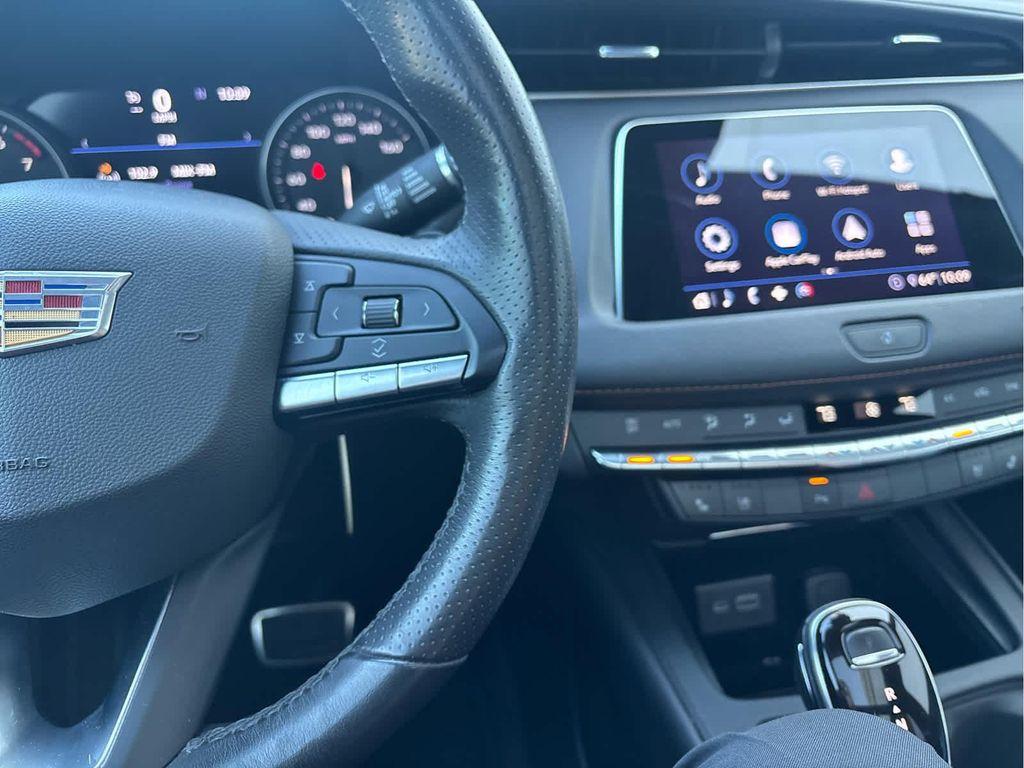 used 2020 Cadillac XT4 car, priced at $19,995