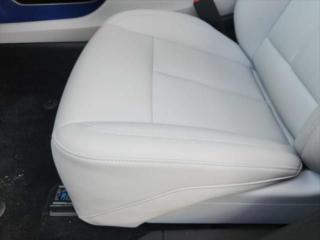 new 2025 Cadillac OPTIQ car, priced at $55,990