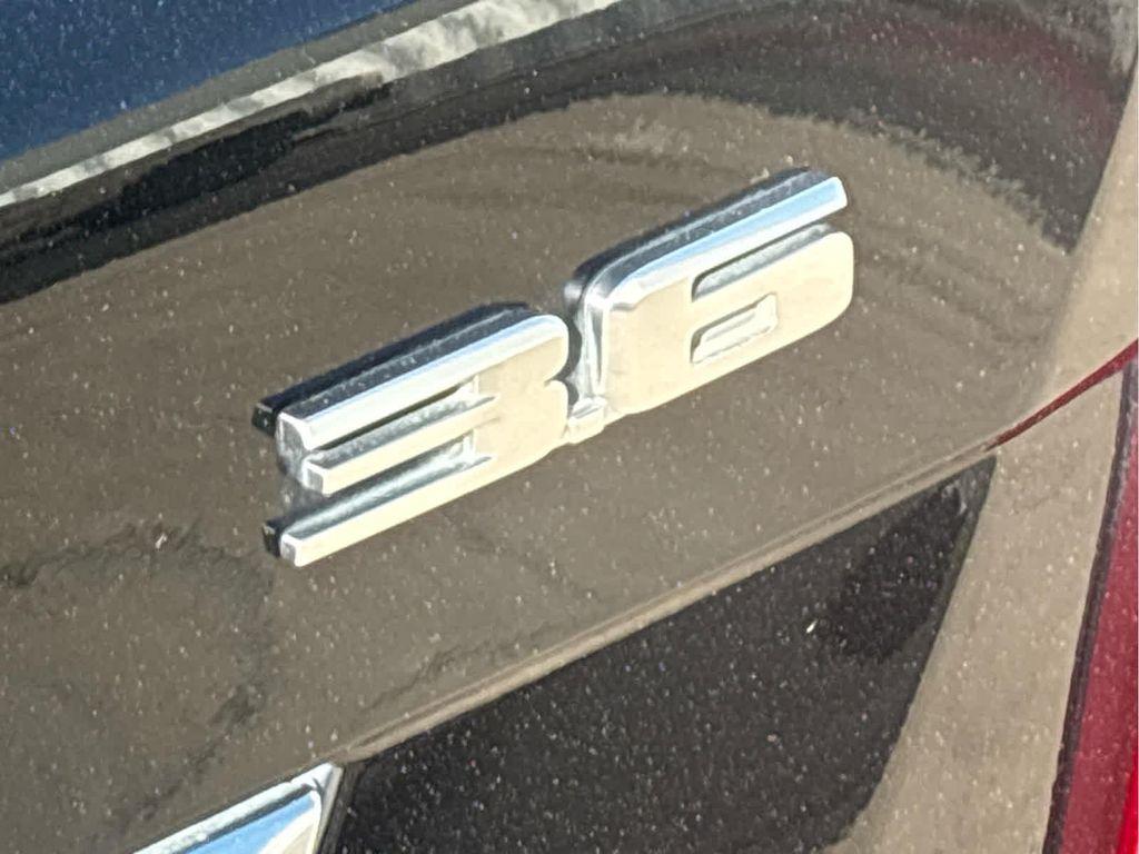 used 2018 Cadillac XT5 car, priced at $18,995