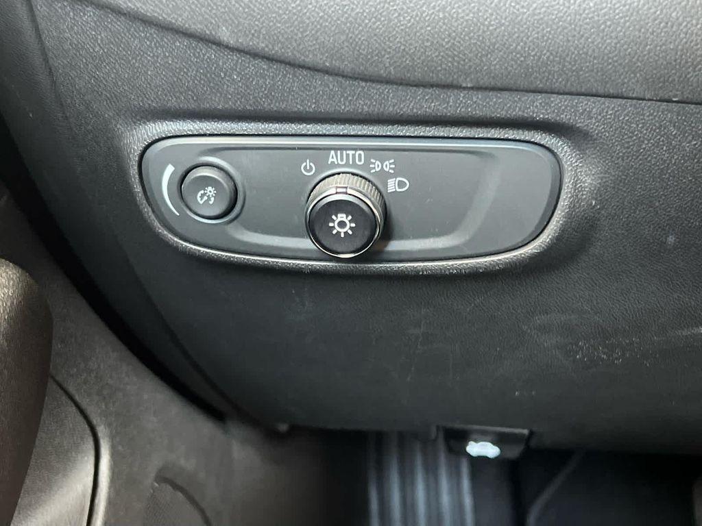 used 2023 Chevrolet Equinox car, priced at $21,995