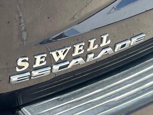 used 2023 Cadillac Escalade ESV car, priced at $79,995
