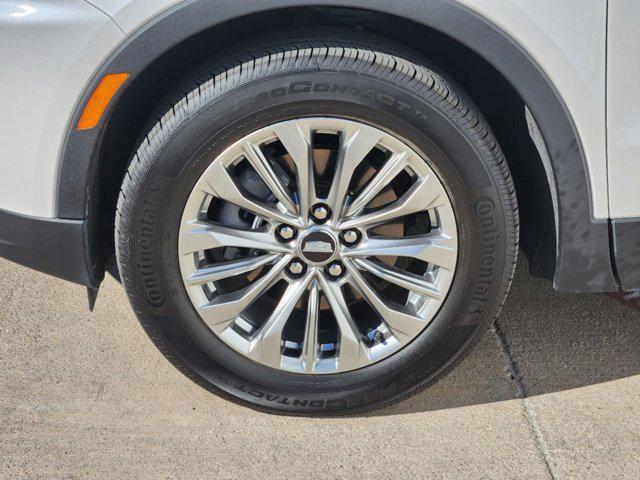 used 2024 Cadillac XT4 car, priced at $41,995