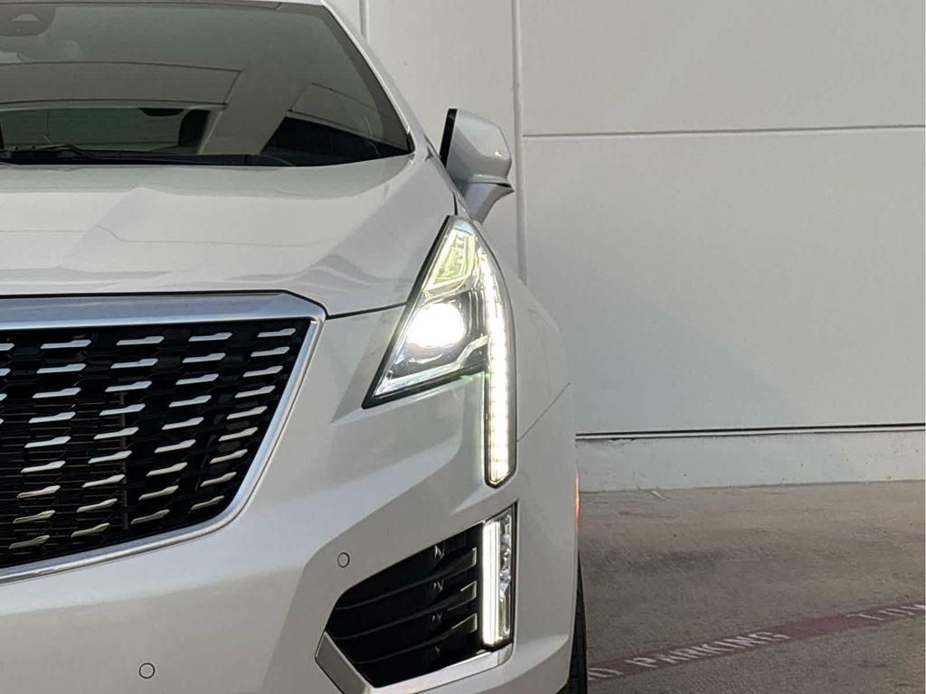 used 2025 Cadillac XT5 car, priced at $41,995