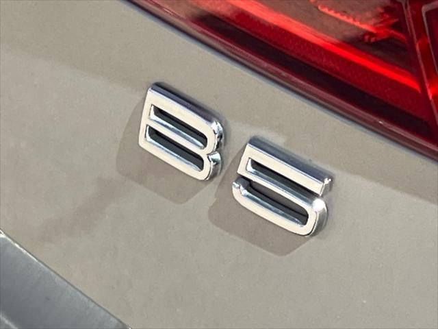 used 2023 Volvo XC60 car, priced at $33,995