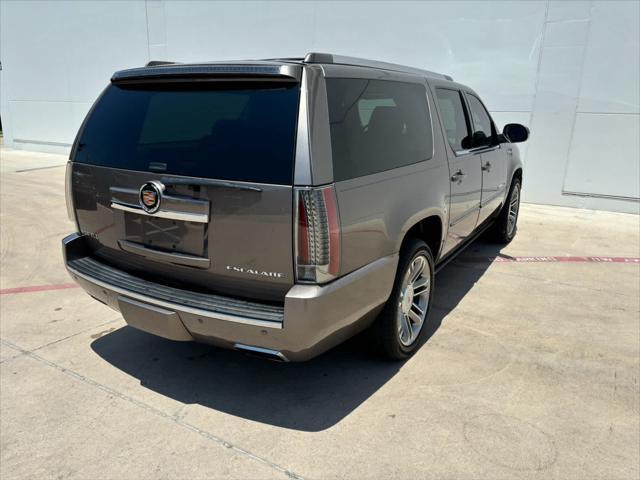 used 2014 Cadillac Escalade ESV car, priced at $21,995