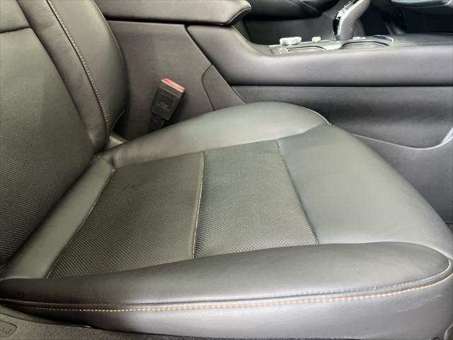 used 2022 Cadillac XT4 car, priced at $29,977