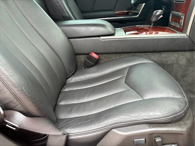 used 2007 Cadillac XLR car, priced at $24,995