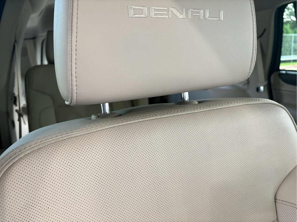 used 2015 GMC Yukon car, priced at $27,995