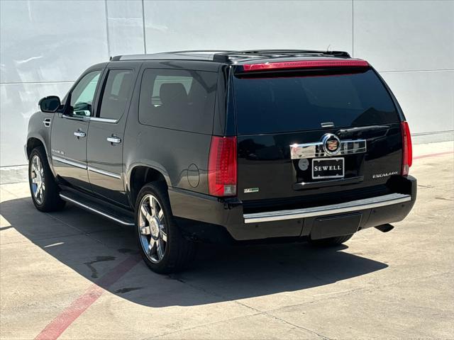 used 2012 Cadillac Escalade ESV car, priced at $17,995