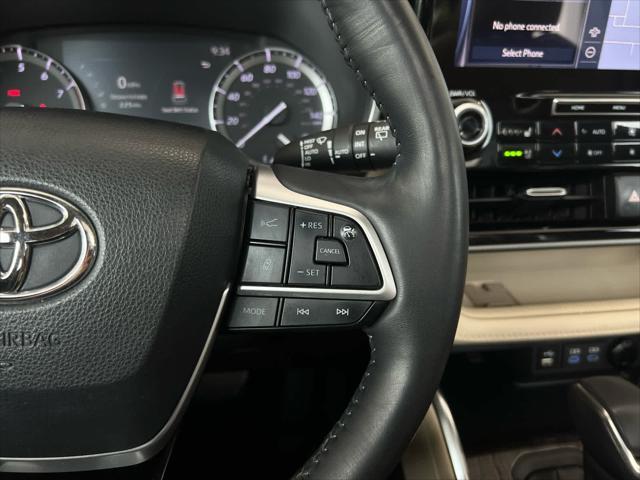 used 2022 Toyota Highlander car, priced at $34,995