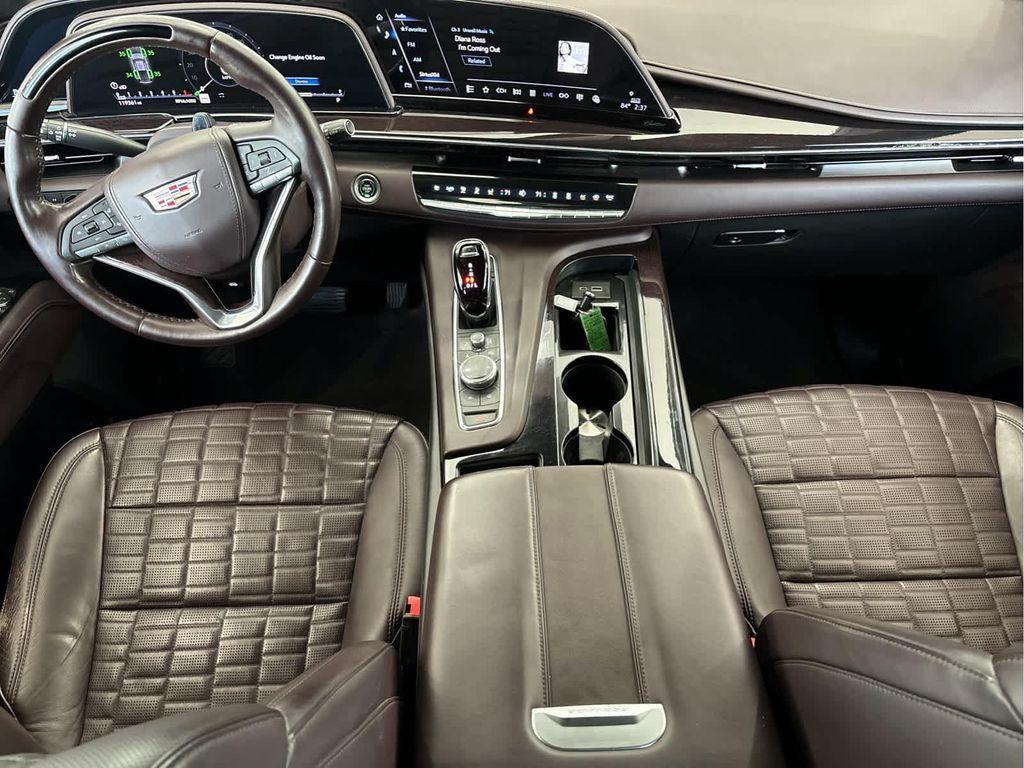 used 2022 Cadillac Escalade ESV car, priced at $50,995