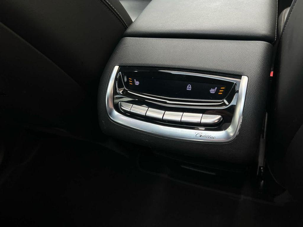 used 2021 Cadillac XT6 car, priced at $32,995