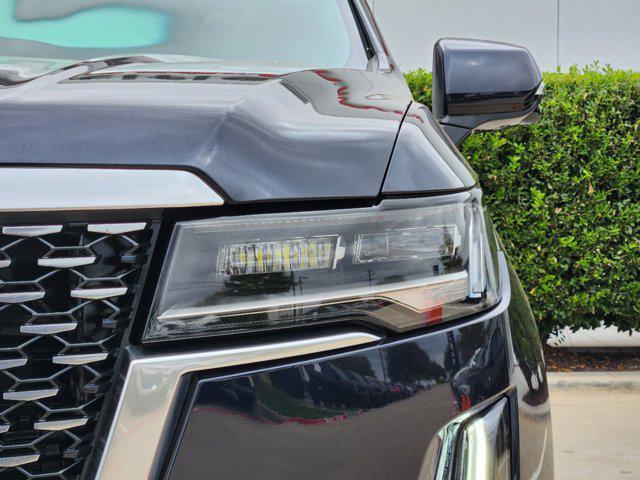 used 2022 Cadillac Escalade ESV car, priced at $69,995