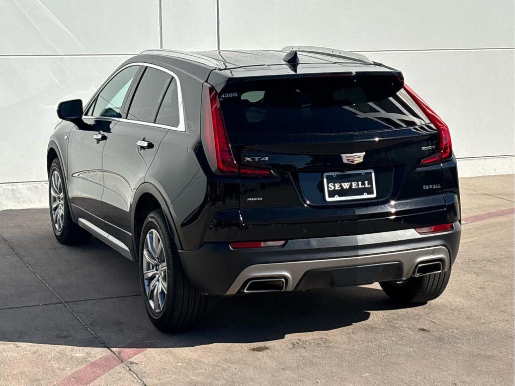 used 2023 Cadillac XT4 car, priced at $24,995