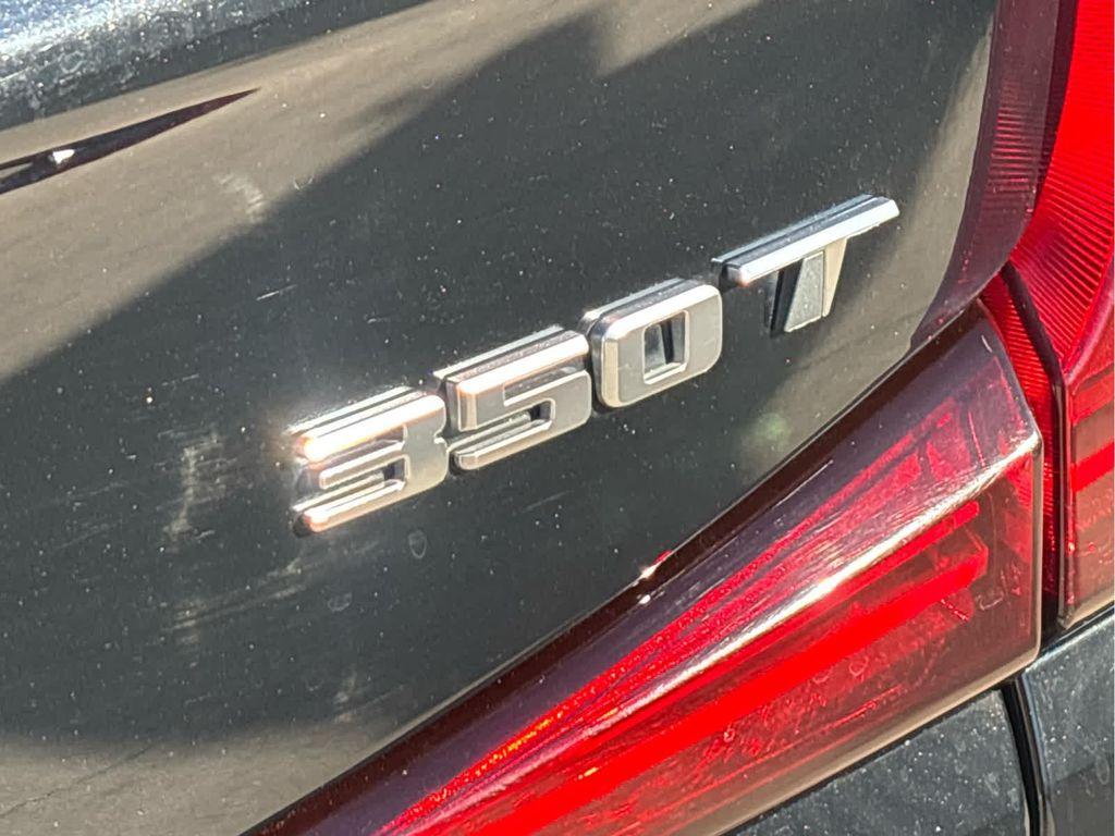 used 2023 Cadillac XT4 car, priced at $24,995