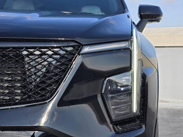 new 2025 Cadillac XT4 car, priced at $50,100