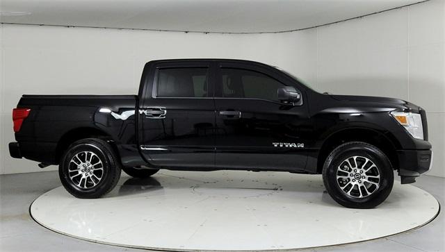 used 2024 Nissan Titan car