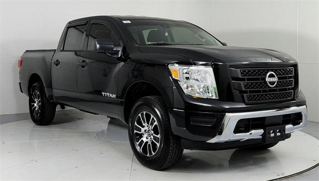 used 2024 Nissan Titan car