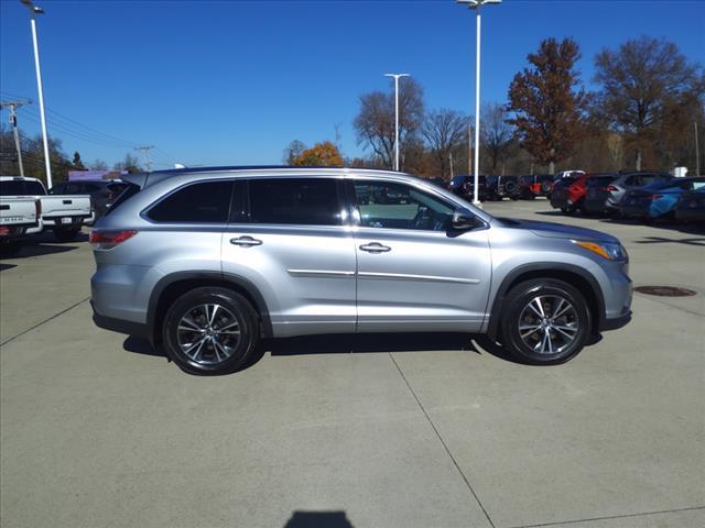 used 2016 Toyota Highlander car, priced at $22,555