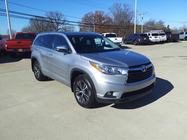 used 2016 Toyota Highlander car, priced at $22,555