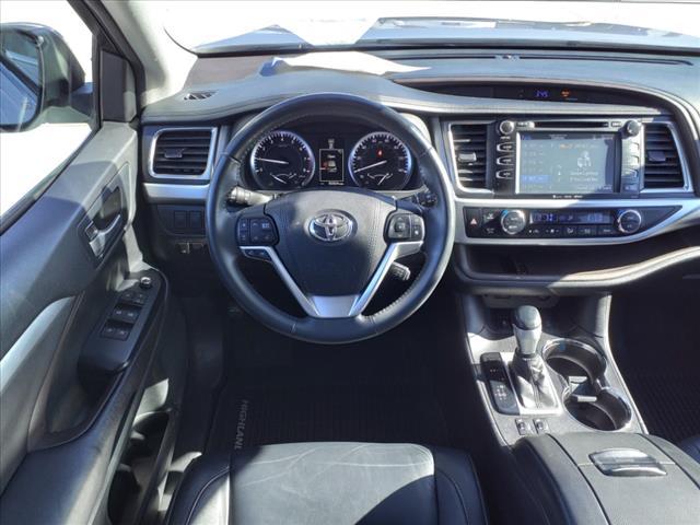 used 2016 Toyota Highlander car, priced at $22,555