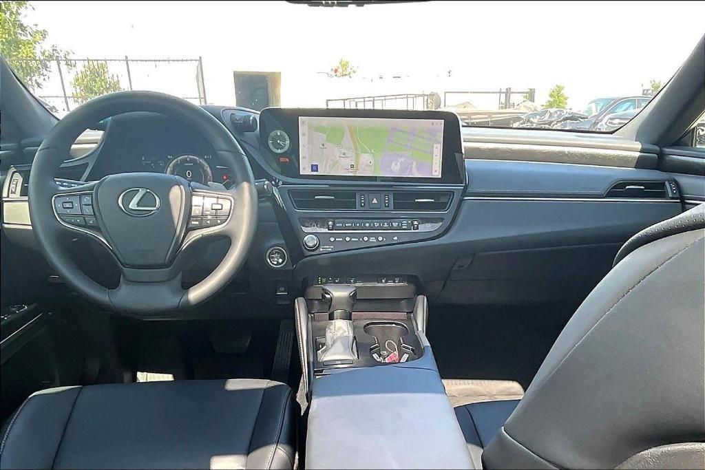 used 2025 Lexus ES 350 car, priced at $46,500