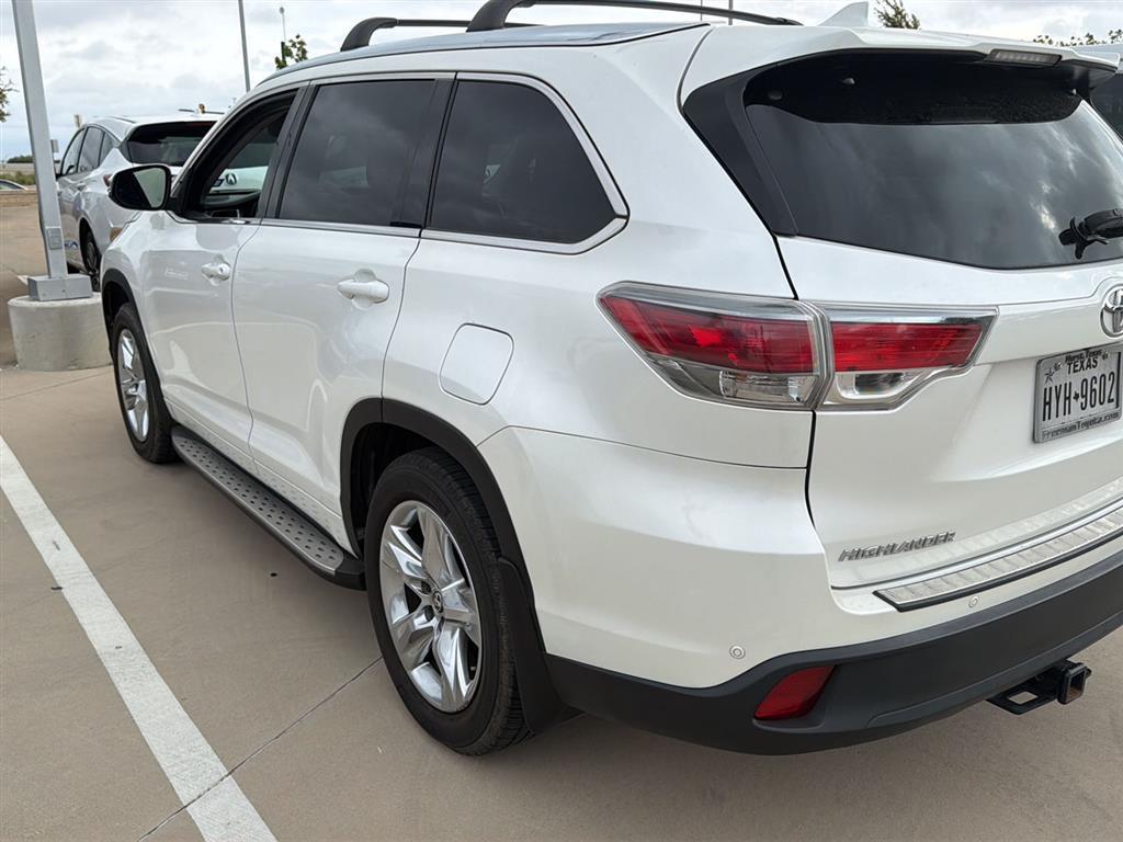 used 2016 Toyota Highlander car, priced at $20,200