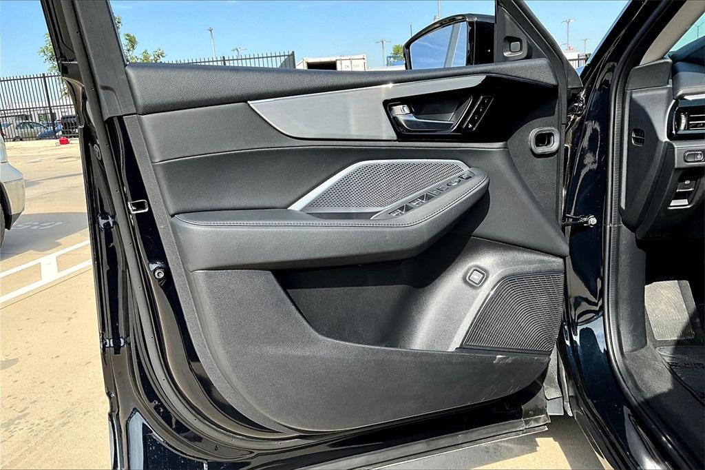 used 2025 Acura MDX car, priced at $49,500