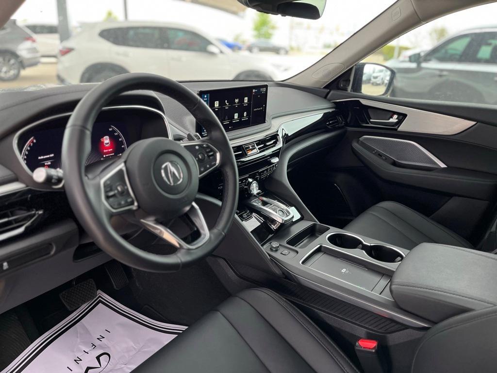 used 2025 Acura MDX car, priced at $49,000