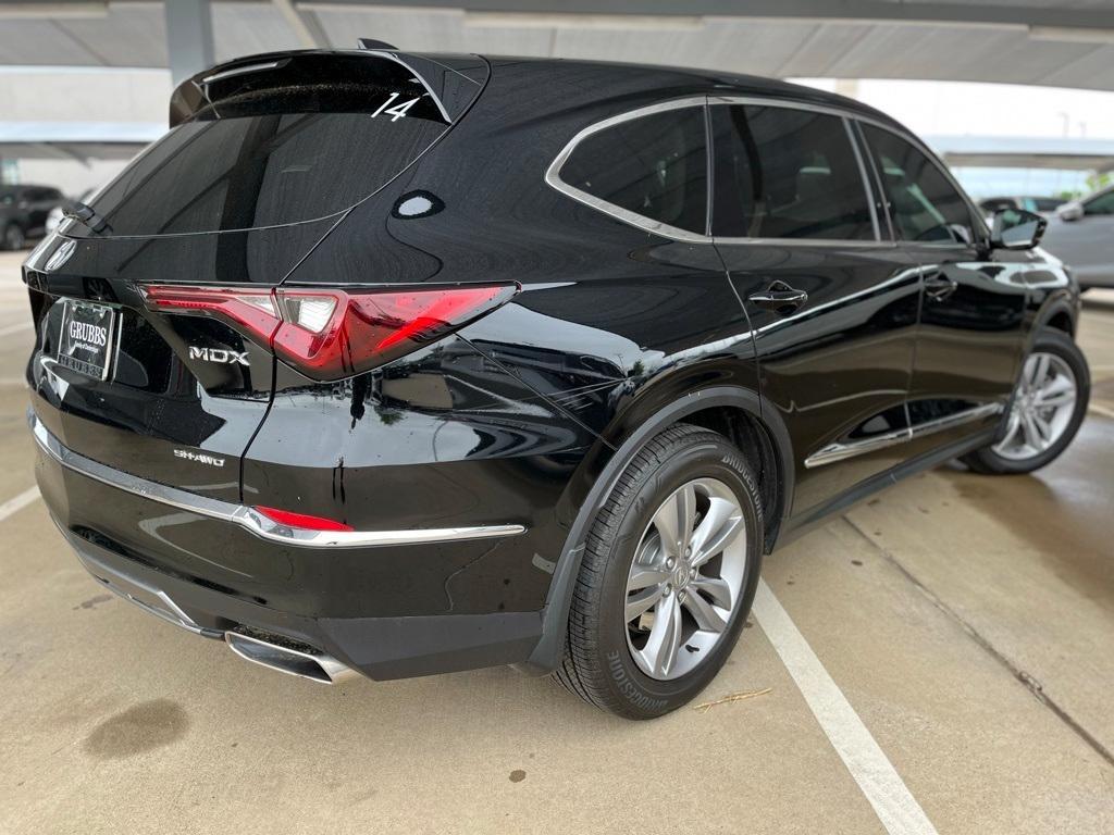 used 2025 Acura MDX car, priced at $49,000